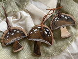 Wooden Mushroom Ornaments (brown)